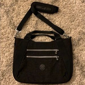kipling laptop carrier